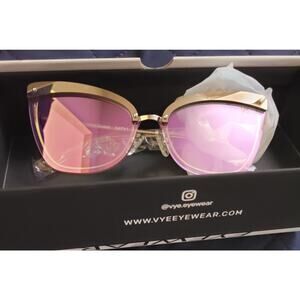 VYE Extreme Queen Rose Gold One Size Sunglasses UV Protection